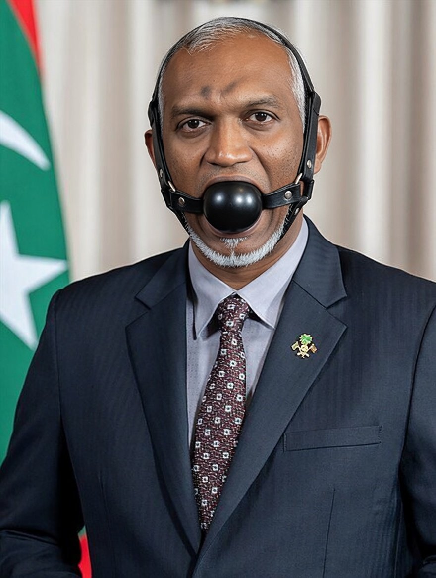 TheEconomistMV's tweet photo. Muizzu orders a gag order!! 🤐

At this point, “freedom of speech” in Maldives needs its own missing person report!! 🤡🫠 https://t.co/nALocTCjP9