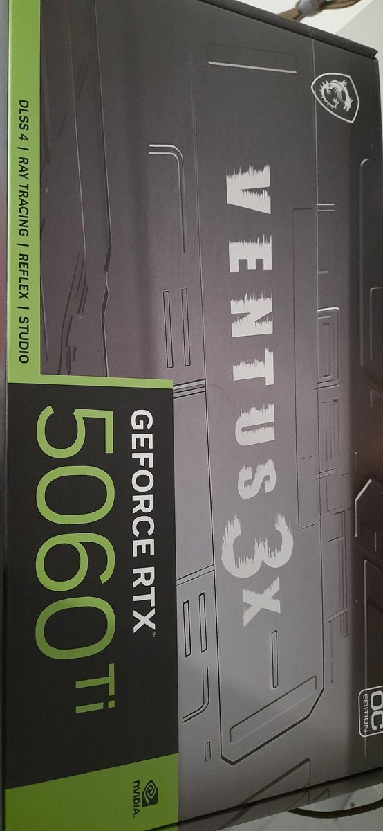 RougazanmaVT's tweet photo. Hoy le hicimos upgrade a la pcerda2 de 8 a 16 gigas, sin rgb, la ram ta cara, ahorita al salir de mi turno probaré que tan bien jala con mis emuladores de ps2 muejejeje #pcgaming #nvidiagforce #palosjuegosflash #masfps #chingosdehashtags https://t.co/qhyxLsagTg