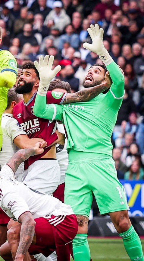 Ian Mitchell tweet media
