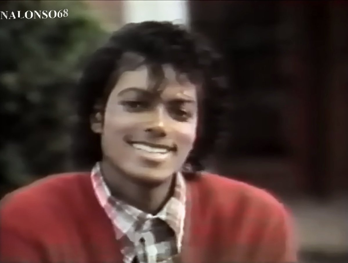 j ღ tweet media