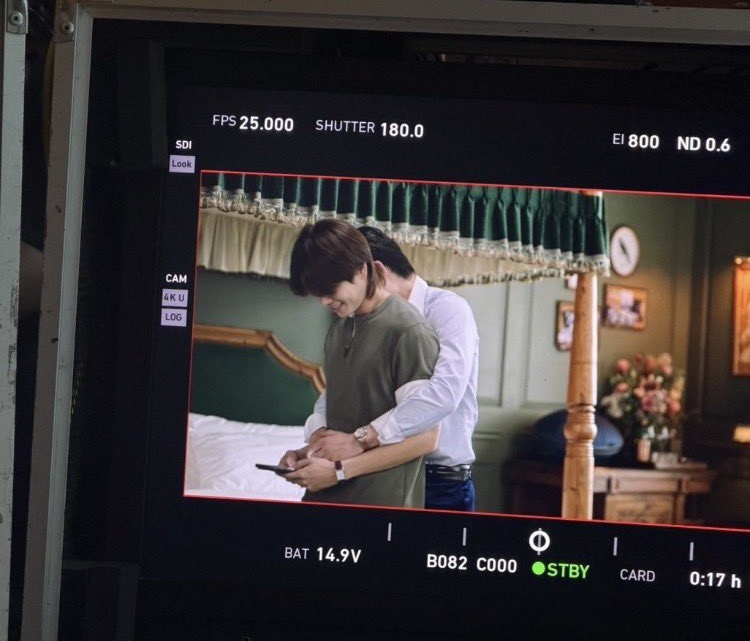 cullenjungdann's tweet photo. ปกติQ&amp;A น้องถนอมใจฟคมาก รู้ว่าฟคคาดหวังอะไรถ้าค.จริงไม่เป็นตามคาดน้องจะใช้วิธีหาอย่างอื่นมาชดเชย(อย่างเรื่องด้ายแดง)
พีคคือเขารู้ว่าต้องตอบยังไงให้ได้กำไรทุกฝ่าย บอกให้รอดูคือ
▶️เลี้ยงค.หวัง
▶️เพิ่มค.คาดหวังซร.
ติ่งคนซื่อไปมันก็ไม่ได้อย่างใจ
ติ่งคนฉลาดมันก็เล่นกับใจ
เครียดว่ะ😅 https://t.co/5HhGmxeRcG