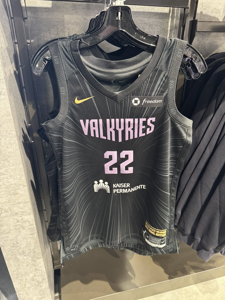 thebrookesbench's tweet photo. A look at the GSV Nike Rebel Jerseys at the Golden State Shop #valkyries https://t.co/RhL704WyVV