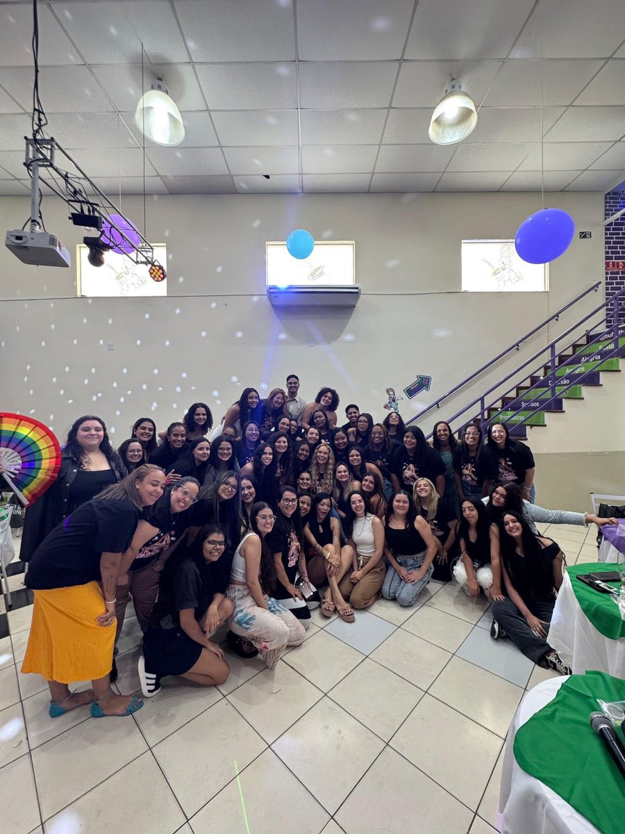 TallyS2S2's tweet photo. Somos o amor para ela. Que dia foi esse minha genteee eu estou parecendo que to sonhando ainda… foi tudo tão lindo, tão único😭 
Família Andrade pra sempre. Te amamos @ssarahandrade https://t.co/wYdrhx11eE