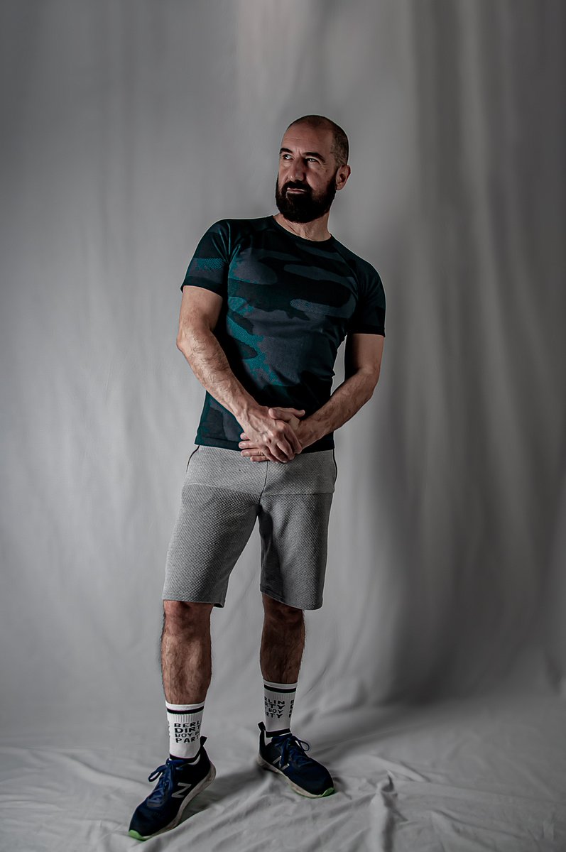 A photo of me dressed up, but don't get used to it...
Una foto vestido, pero no os acostumbreis...

📸 <a href="/Oterostudio/">Otero Photostudio</a> 

Enjoy all my adventures on my fans sites
Disfruta de todas mis aventuras en mis plataformas