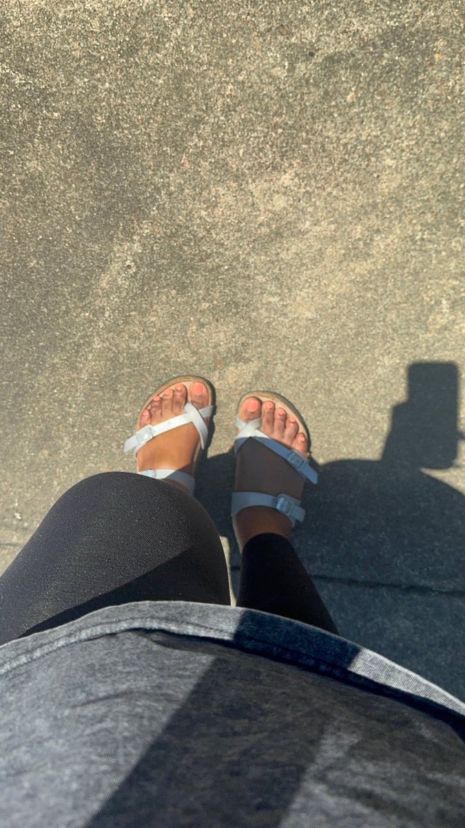 SWEATY 👸🏾HUGE Soles 👣 tweet media