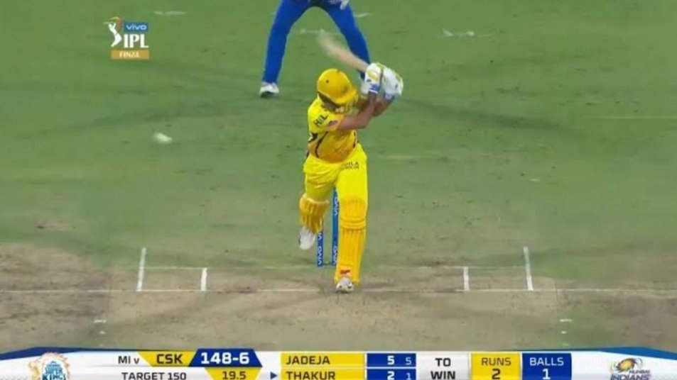 45Fan_Prathmesh's tweet photo. Can't even imagine the scenes if we had lost here like today. Will ALWAYS be grateful to sir Lasith malinga....

Losing on last ball feels so sad man, idk how CSK fans coped 😭 https://t.co/p9rXf7lPeX