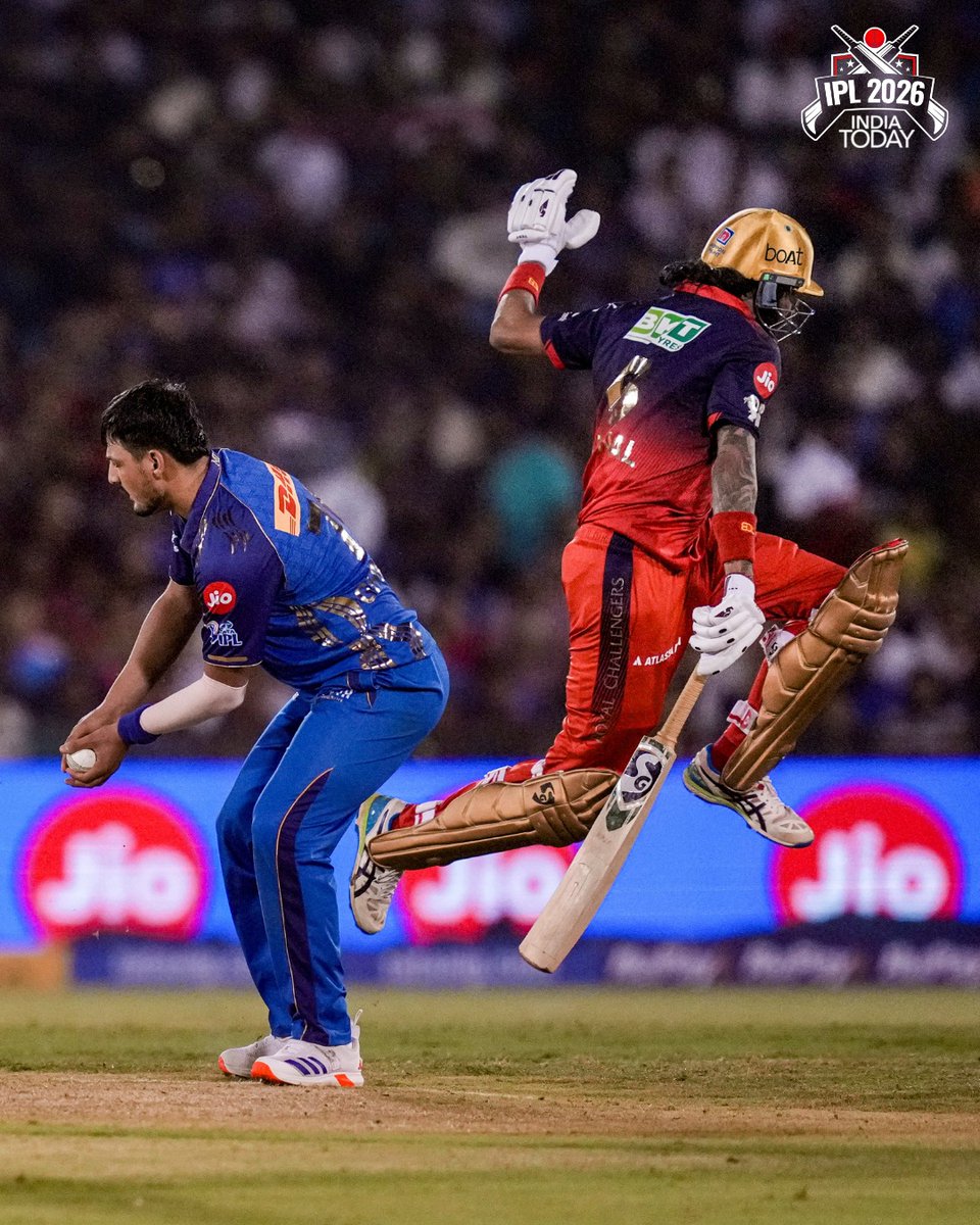 IndiaToday's tweet photo. Bengaluru edge past Mumbai in a last-ball thriller in Raipur.
RCB chase down 167 to seal a dramatic 2-wicket win and move to the top of the IPL 2026 points table.
#RCBvsMI #IPL2026 #RCBWin #RaipurThriller #LastBallFinish #RCBTopTable #NailBiter https://t.co/uzr2wrI4e4