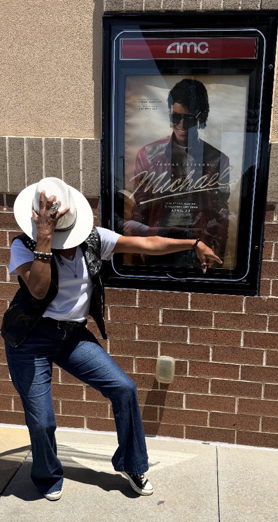 LaPassProdAtl's tweet photo. @BAMsEnergy LOVE THE JACKSONS! https://t.co/wvmIxGinTR