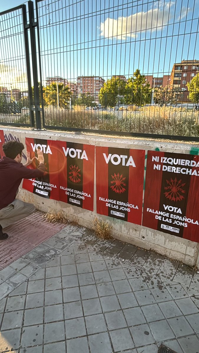 Falange Granada tweet media