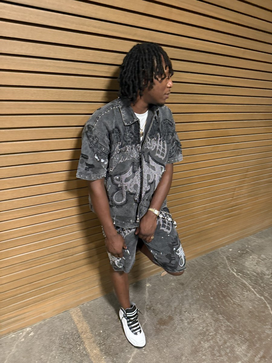 PureCLBaby's tweet photo. BABY 🩶 before BABY 💣 https://t.co/bSXqcXXKZI
