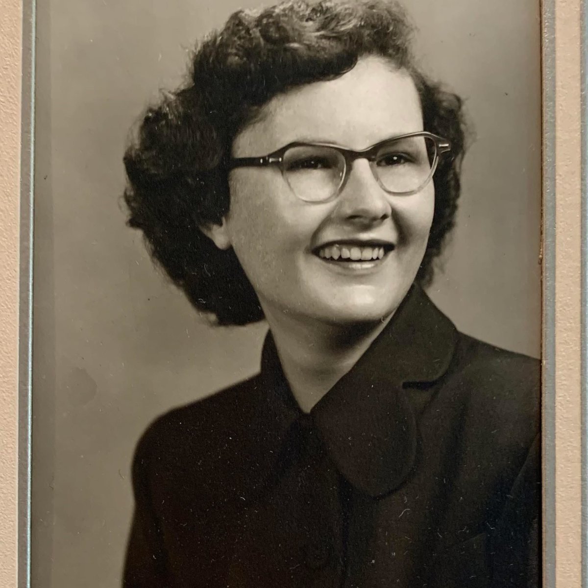 ScottDavis519's tweet photo. Happy Mother’s Day Mom. You are missed. https://t.co/RxVWSTYQ48