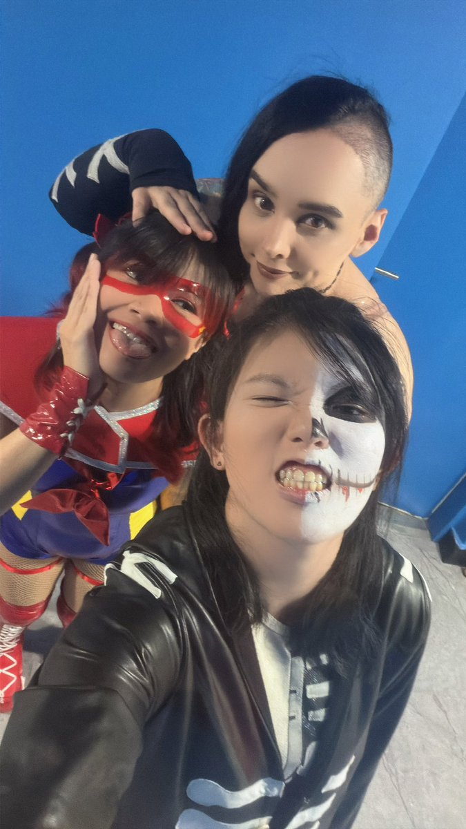 AlexisLeeXY's tweet photo. It’s always a fun time with the crew~

Another successful WrestleNation, another chance to catch up with friends from all over the world.

Thank you @PWSKOREA~ https://t.co/9JAqvKOoP6