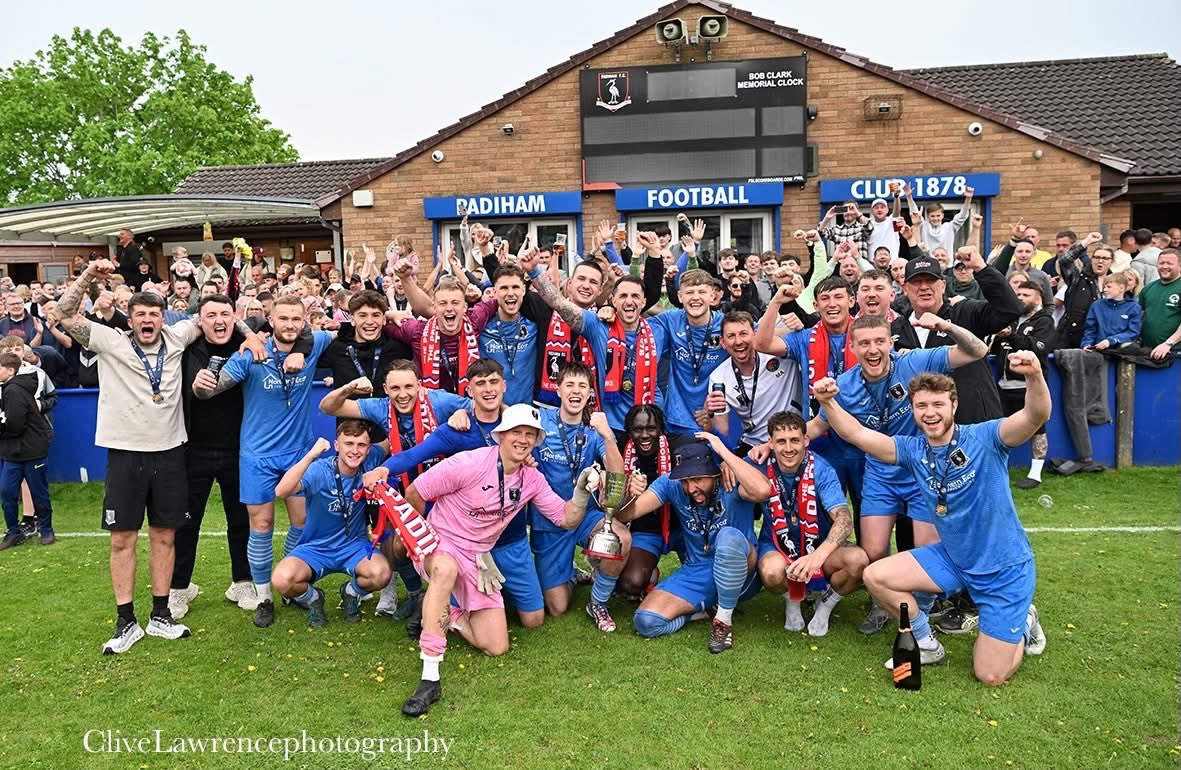 KieranSherlock_'s tweet photo. What a season. 

Promoted and 200 appearances. 

UTS 💙 https://t.co/CRXAN9A0xb