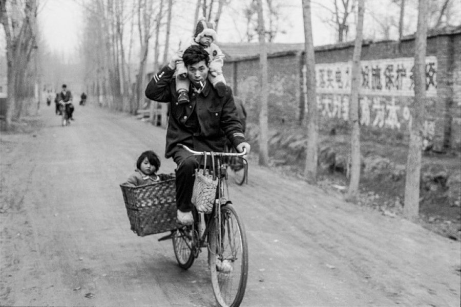 eric_vintage's tweet photo. Allez, je vous fais une révélation !
Le plan est de mettre toute l'Europe dans la situation de la Chine des années 50, mais en pire, avec l'invasion en prime
Tout va s'accélérer, ce sera bouclé pour 2030, c'est-à-dire demain
Les mêmes🎭 
Un bon conseil, continuez à vous branler😅 https://t.co/IKdRyCaA6f