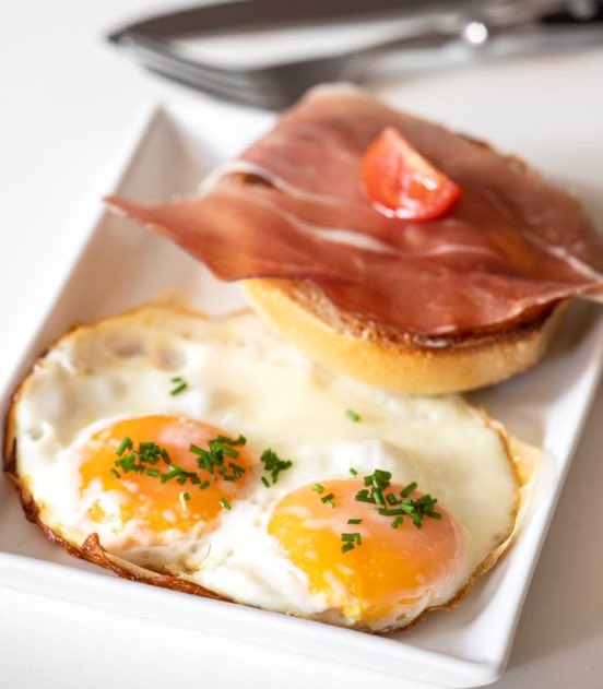 Recent study on 40,000 people over the age of 65 found that eating eggs 5 times a week reduces the risk of Alzheimer's by 27% compared to not eating eggs