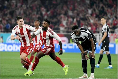 SoccerbaseG's tweet photo. Ο Μαρσέλο Ροντινέι έγινε ο 83ος ποδοσφαιριστής στην ιστορία του Ολυμπιακού, που έφτασε τους 100 αγώνες Α' Εθνικής, και το συνδύασε με το 8ο γκολ του στην κατηγορία. #slgr https://t.co/sJiE04sNrD