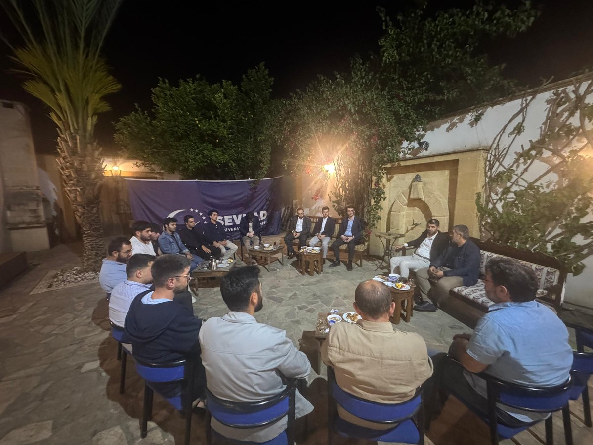 sametpacaci's tweet photo. Kıbrıs ziyaretimiz kapsamında; gençlik, eğitim ve kültür toplum alanında kıymetli kurum ve isimlerle bir araya geldik.

Kıbrıs Muhit Vakfı, SEVKAD, T3 Vakfı Kıbrıs Temsilciliği, Türkiye Maarif Vakfı, Yunus Emre Enstitüsü, Milli Eğitim Müşavirliği, Gençlik ve Spor Koordinatörlüğü, Kıbrıs Bilim ve Zeka Vakfı ve Hala Sultan İlahiyat Koleji ziyaretlerimizde gençlik meselelerimizi konuştuk.

Nazik ev sahiplikleri için kurum başkanlarımıza ve mihmandarlıkları için Recep Günaydın beyefendiye teşekkür ederim.