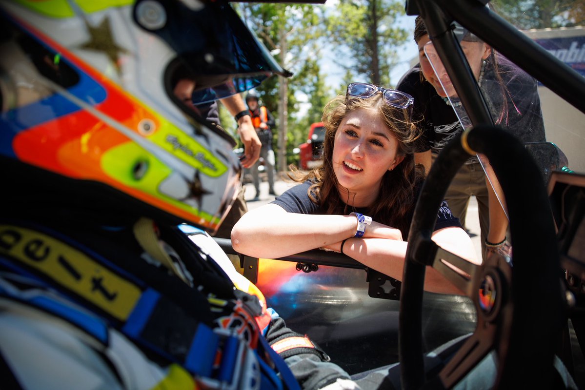Pikes Peak International Hill Climb tweet media