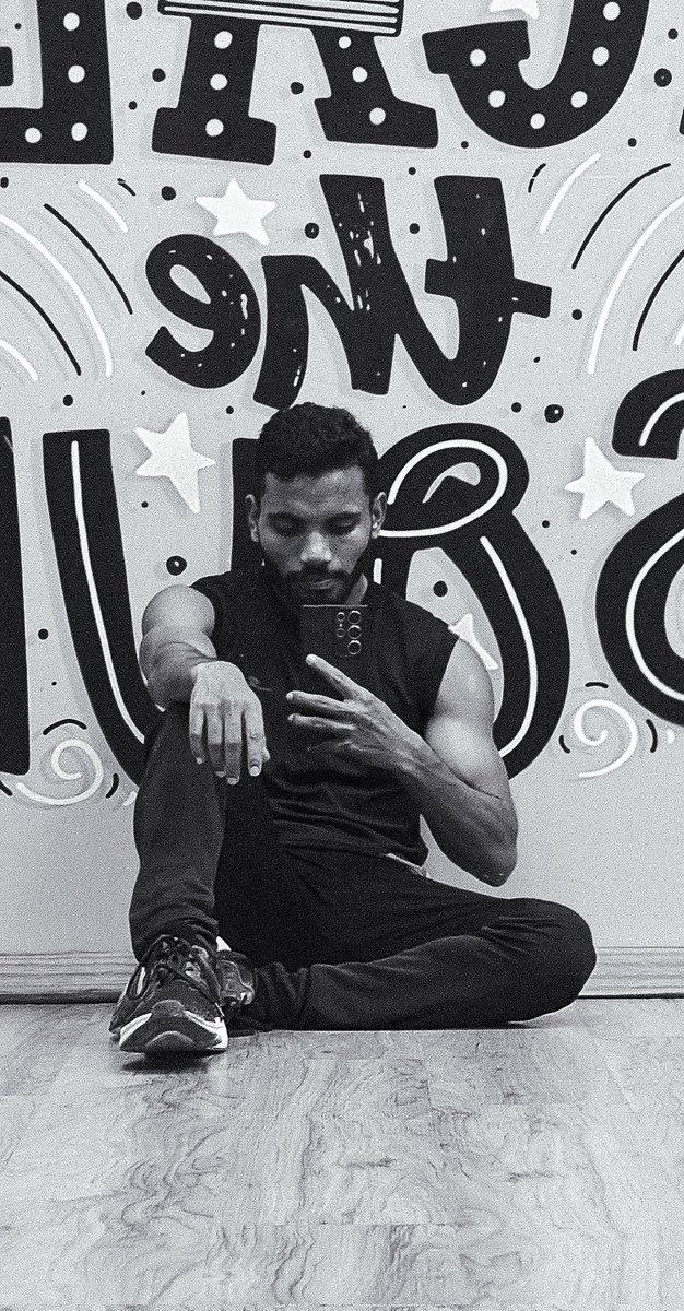 Ind_E_Genius's tweet photo. Wanna take rest but after this &amp; like this.
#gym #workout https://t.co/kfsPmBvEAE