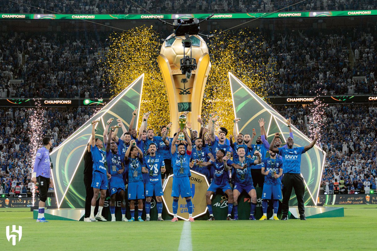 Jeddahsportclub's tweet photo. #جدة يهنئ نادي الهلال ببطولة كأس خادم الحرمين الشريفين 🏆 https://t.co/6gWsXB41Z4
