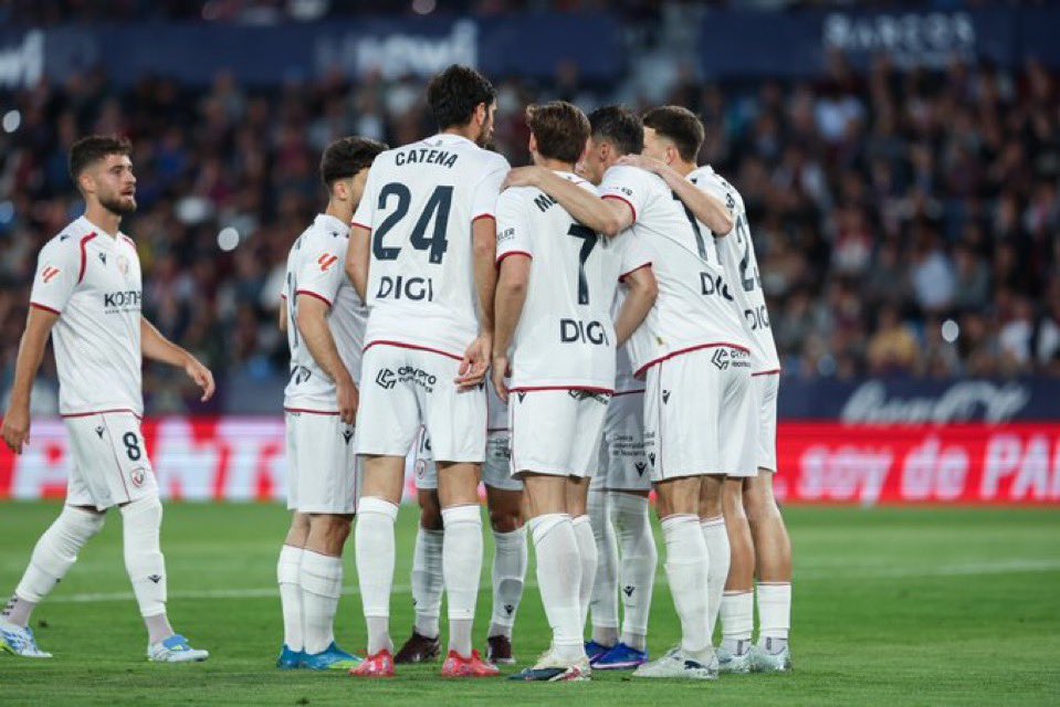 ikerantunez8's tweet photo. Pues hasta aquí la temporada. Una pena.

Pintaba todo demasiado bien como para ser real.

Ya se pueden ir a Ibiza tranquilos. Objetivo cumplido. Borrón y cuenta nueva de cara a la siguiente temporada.

#Osasuna 🔴 https://t.co/YaeMrLmCsC
