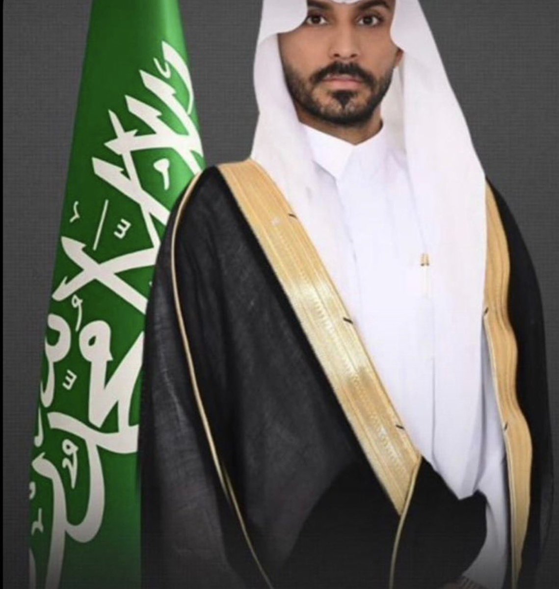 نبارك لأبن العم :- منيف بن سامي بن منيف العضيله بمناسبة حصوله على درجة الماجستير في تخصص القانون الخاص 

ونسأل الله العظيم أن تكون عوناً له في خدمة دينة ثم مليكه و وطنه ..