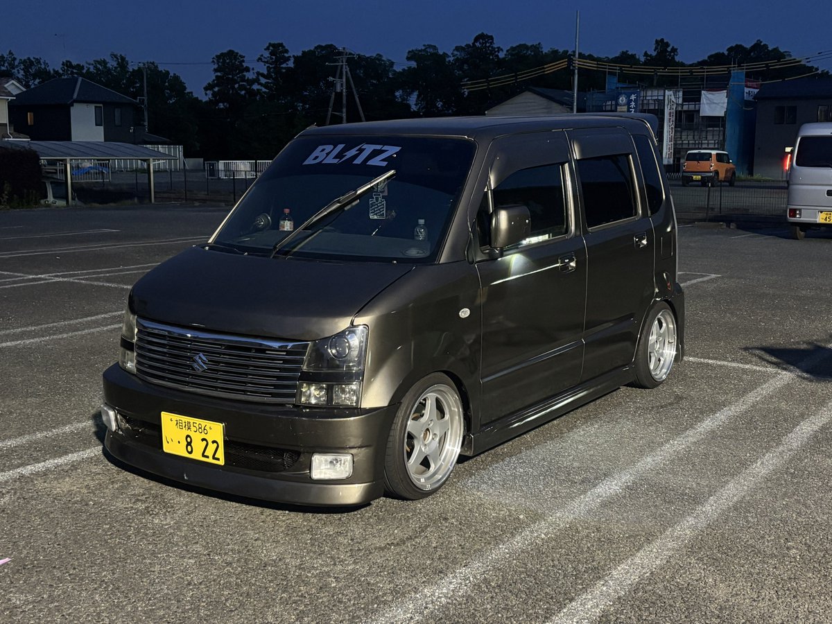 _0_8_2_2__'s tweet photo. GWは全塗ですよ全塗
大人カラー過ぎた笑
レーザーストロボとか外そうかな笑 https://t.co/Qulw46wb59