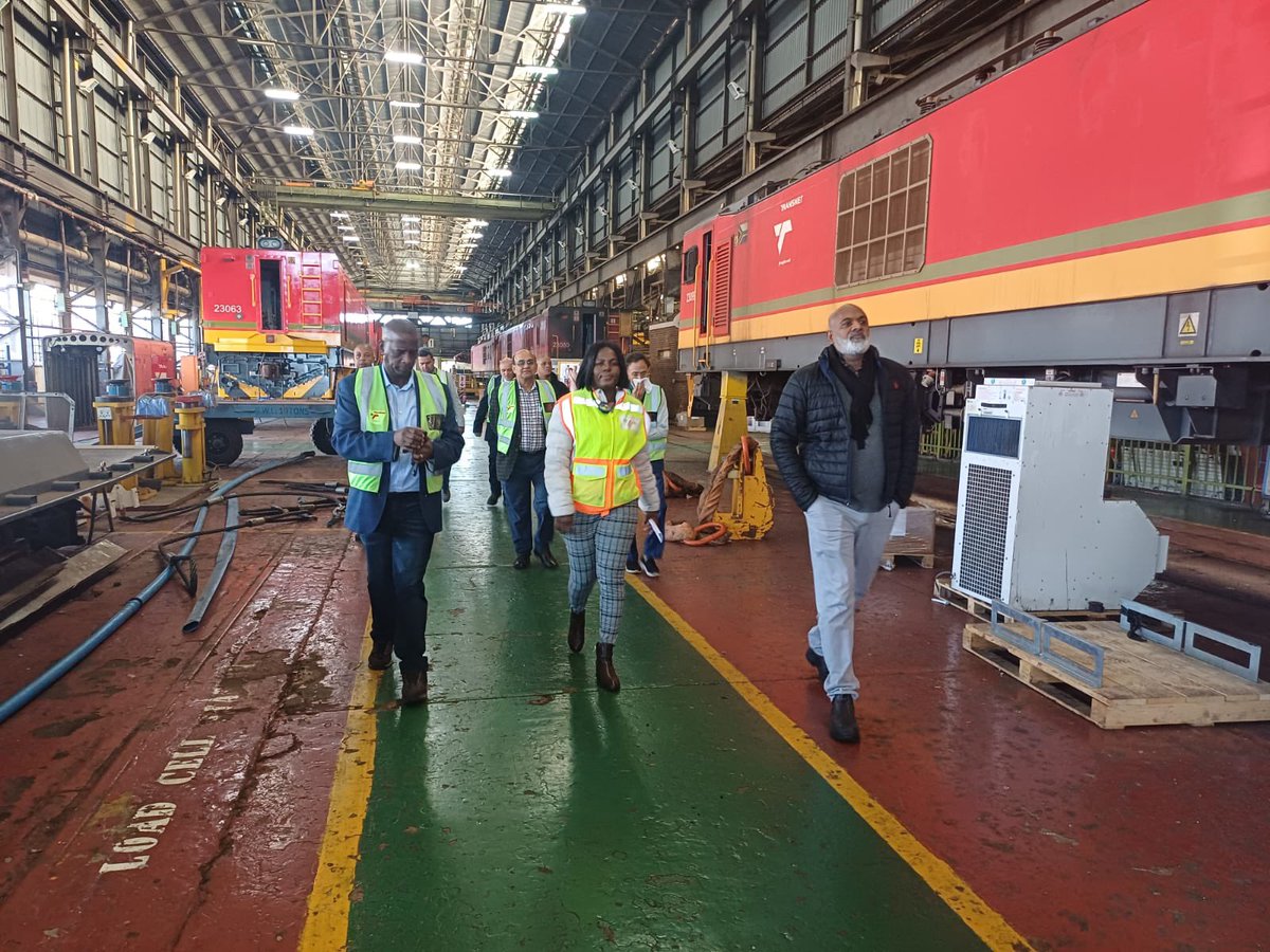 TE_Transnet's tweet photo. Yesterday, 7th May, our Koedoespoort Plant welcomed &amp; gladly hosted delegates from Rites Group, India.

The visit saw talks held regarding the collaboration of design approvals, through RSR, and local fabrication expertise done within our facilities.

#reinvent4growth #transnet https://t.co/FHLuptrS2f