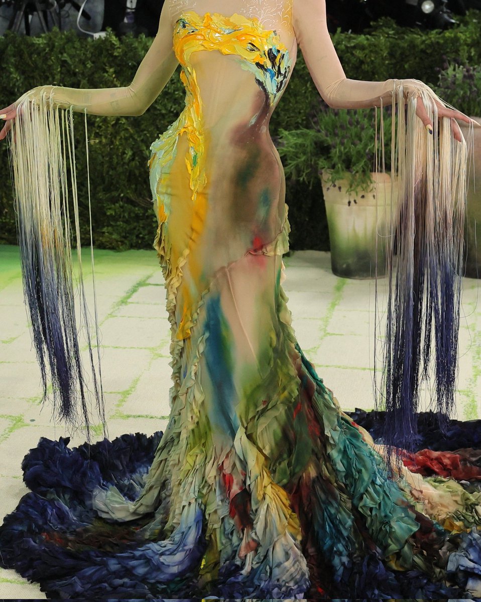 LaModeUnknown's tweet photo. Someone PLEASE ask me for a commission of THIS Met Gala look!🪡 https://t.co/JctfcDdmdI