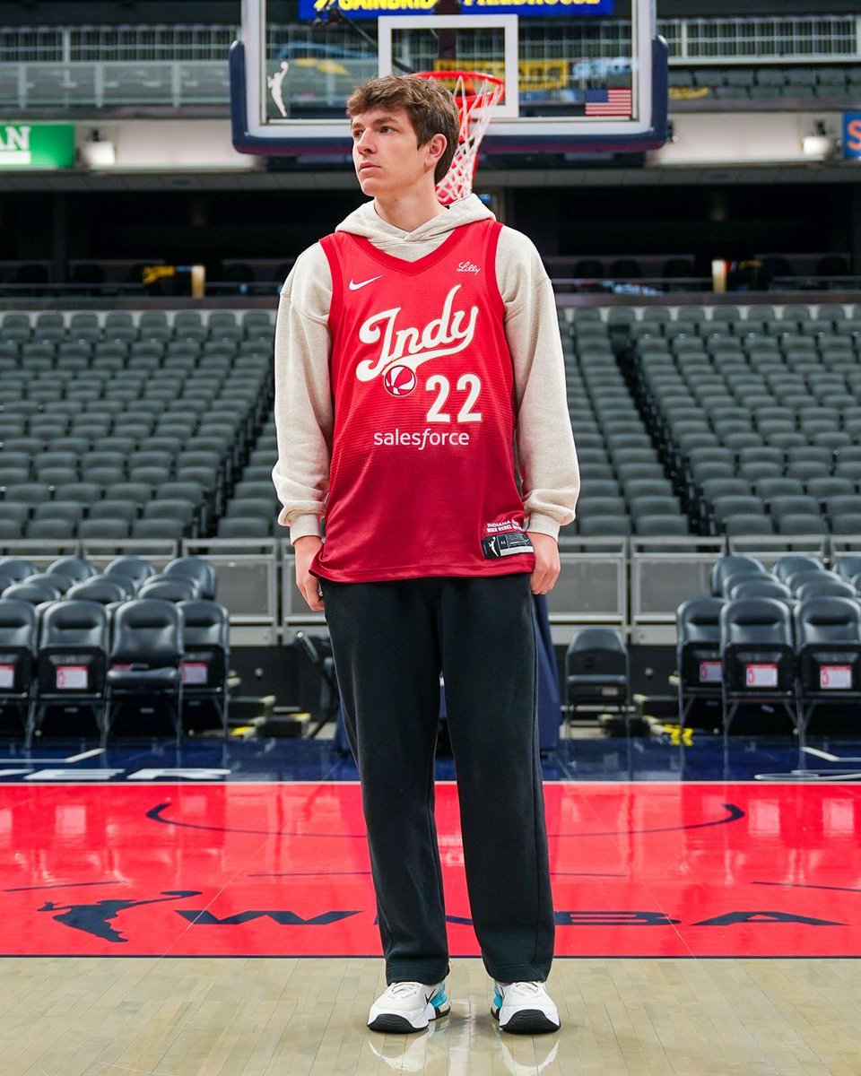 Fever Team Store tweet media