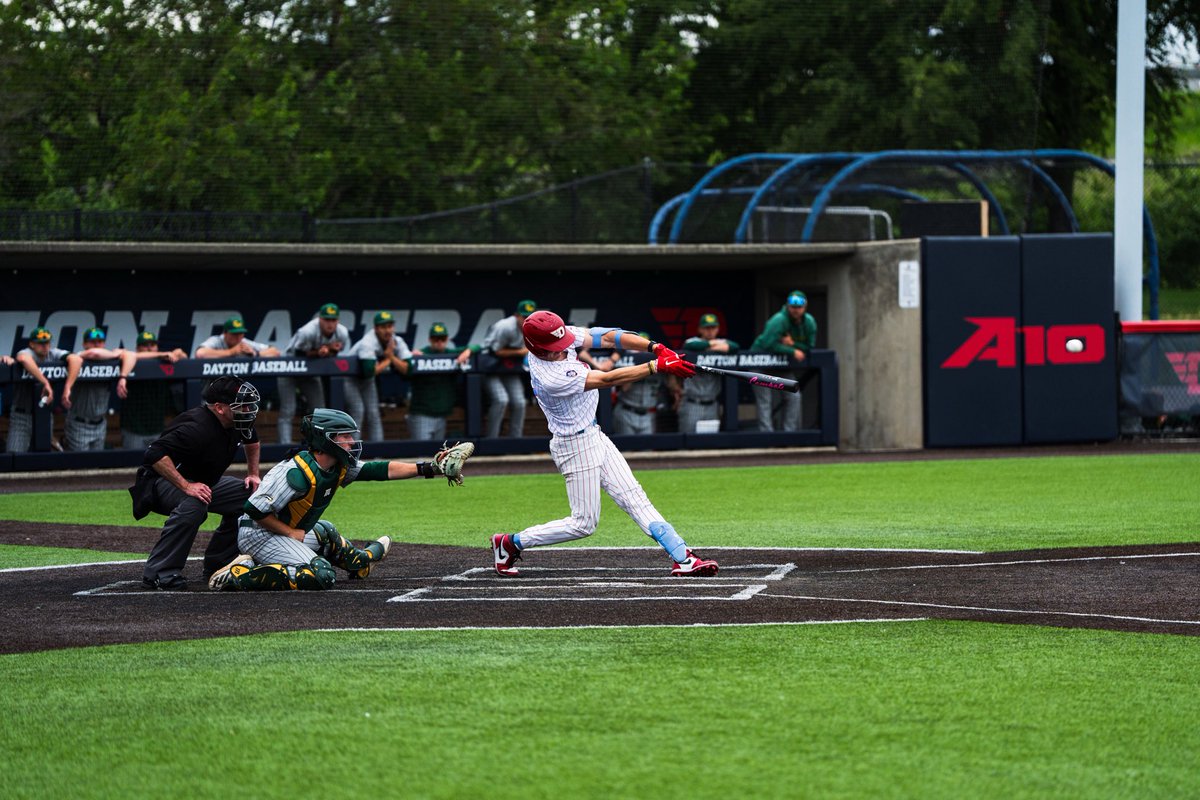 DaytonBaseball's tweet photo. The Swing ➡️ The Celebration‼️

#FlyBoys // #GoFlyers https://t.co/EsQrtyrSz3