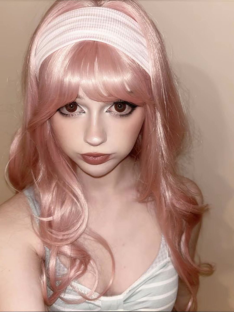 d4rling72's tweet photo. Blehhhh 

#d4rling #cosplayer #egirl https://t.co/ftnndO74sY