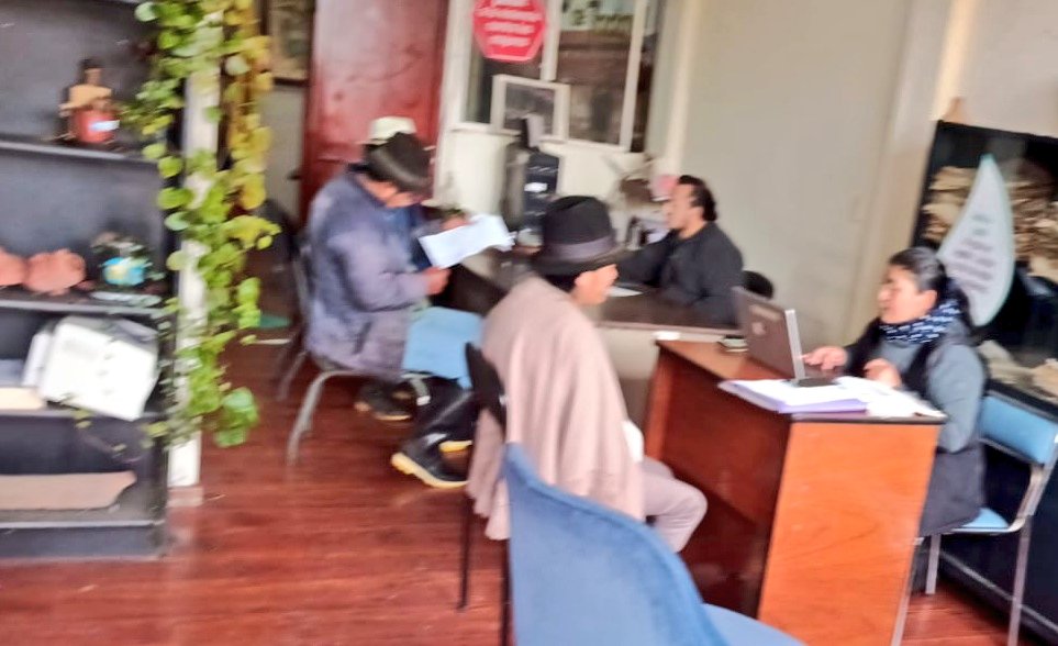 Agricultura_CZ6's tweet photo. #Cañar | Productores de la parroquia #Taday, serán parte de los proyectos y programas del #MAGP y del #Estado al haberse inscrito en el Registro Nacional Agropecuario, Agricultura Familiar Campesina y cadena láctea.
#ElNuevoEcuador https://t.co/8OagM8mSwy