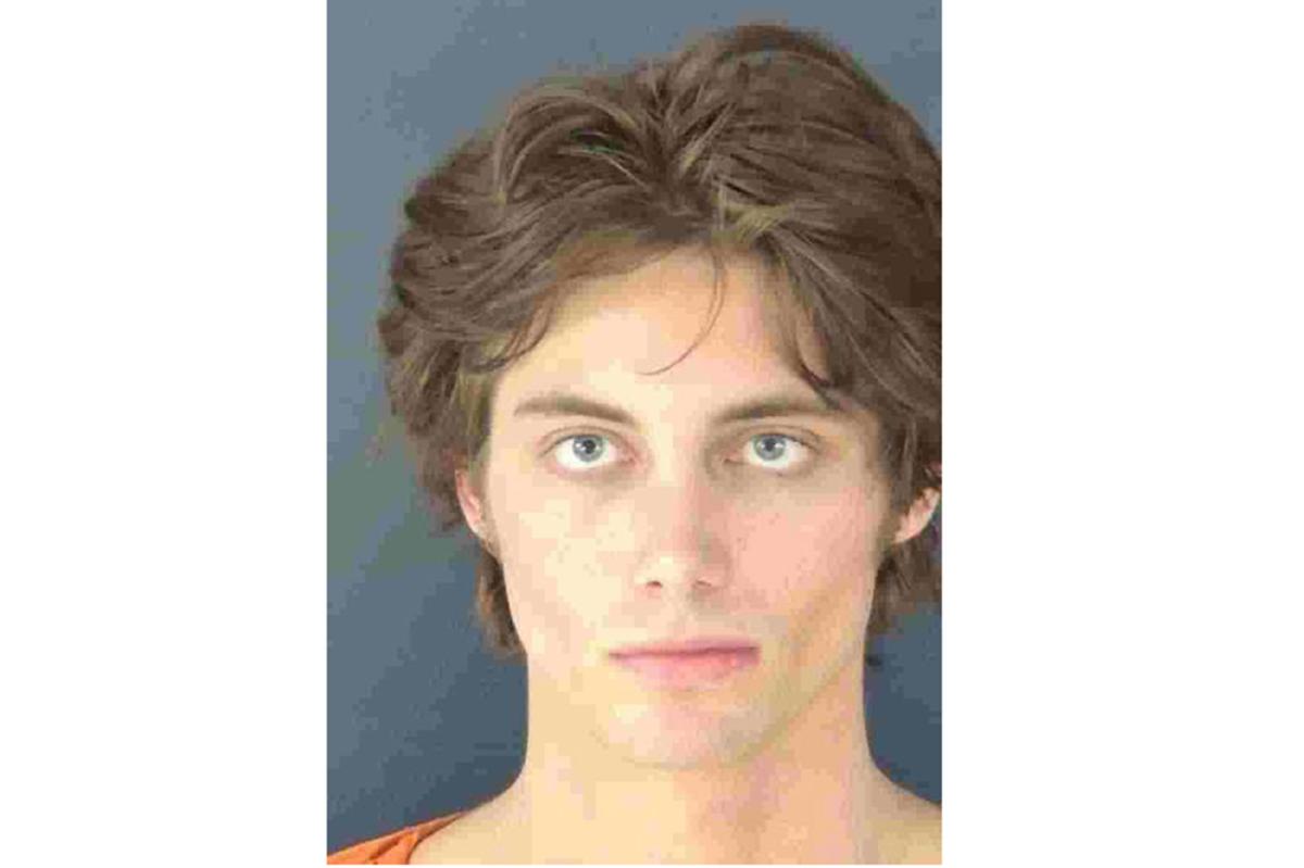 'Looksmaxxing' influencer caught with kiddie porn by girlfriend: police trib.al/y1xAJ8l