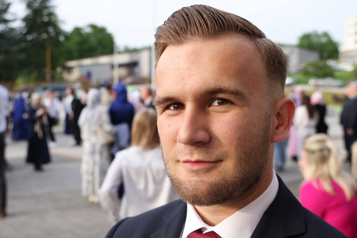 cirijab43791's tweet photo. Random Bosniak medresa student - French white nationalist https://t.co/Nj9nb99Vu5