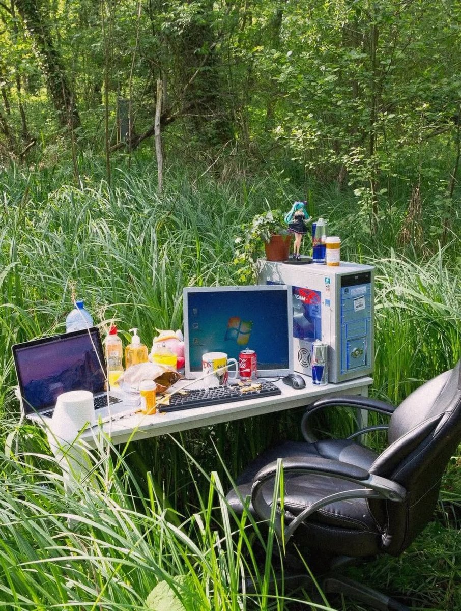 dream setup https://t.co/8dEqt7VsCN