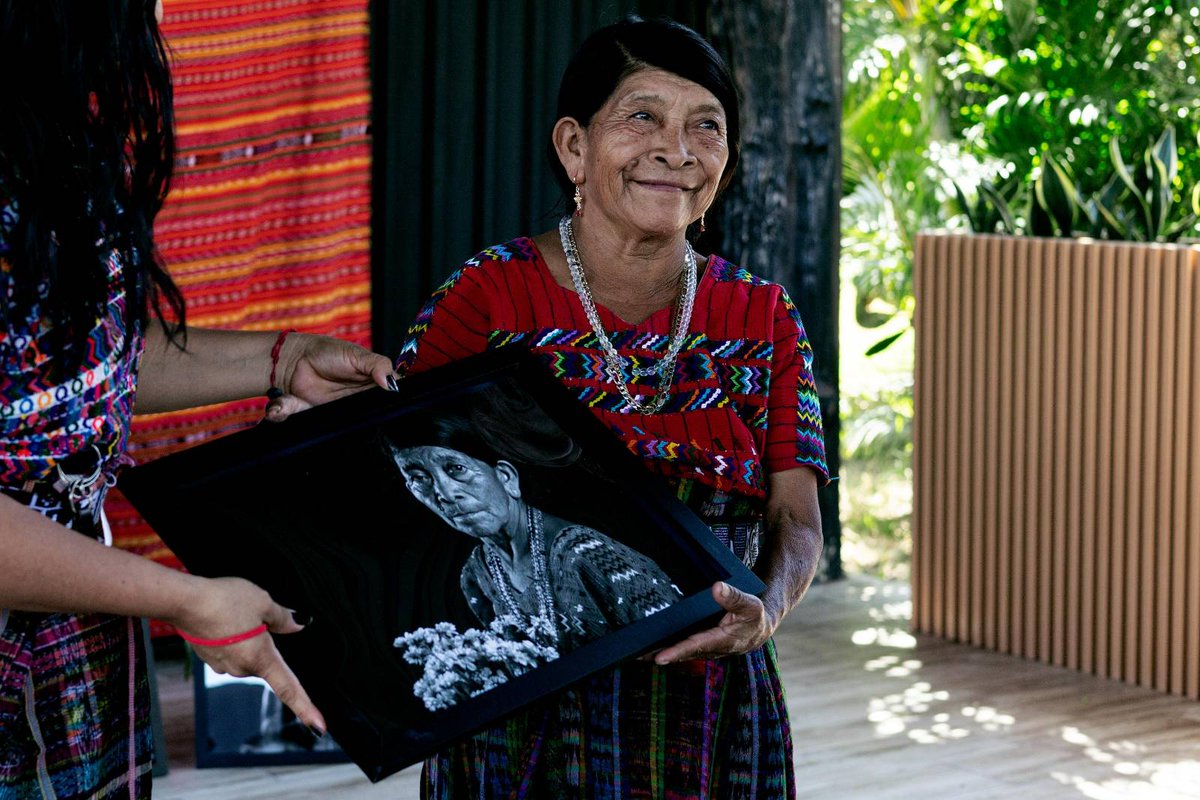 🕊 Otra sobreviviente del #CasoMujeresAchi murió sin ver cumplidas las medidas de reparación ordenadas por la justicia guatemalteca.

Esta tarde se confirmó el fallecimiento de María Tecú Ixpatá.  Murió esperando un Estado que le prometió reparación, dignidad y garantías de no