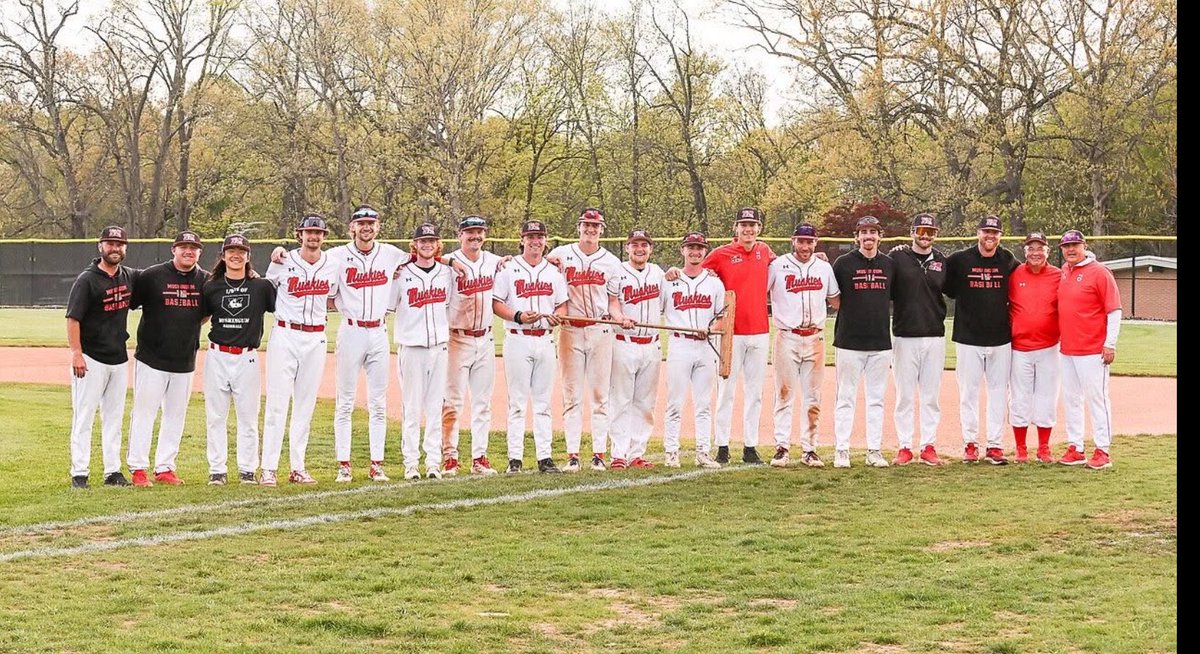 CoachRider3's tweet photo. The sunsets on another season #TheMose. With every ending comes a new beginning!Congratulations to our seniors and good luck with your new beginning. You have laid the groundwork here no go out and make this world a better place! @MuskieBaseball_ @MuskingumUniv @FightingMuskies https://t.co/o9iFPQ8tZV