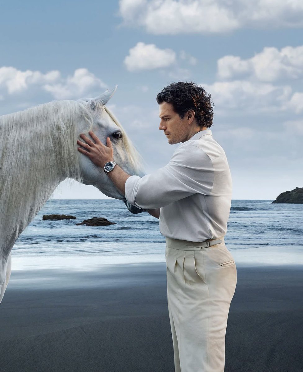 Henry Cavill tweet media