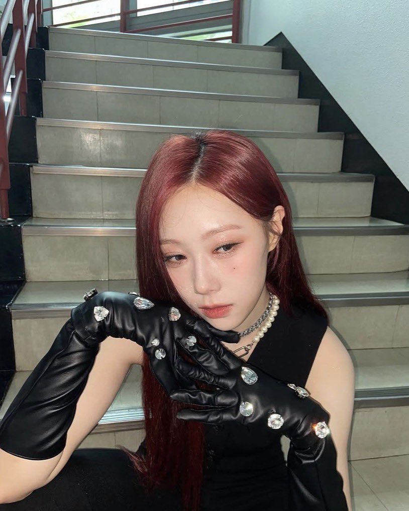 jidongarchive's tweet photo. 🐰🐱🖤 https://t.co/lvGNVfh6qZ
