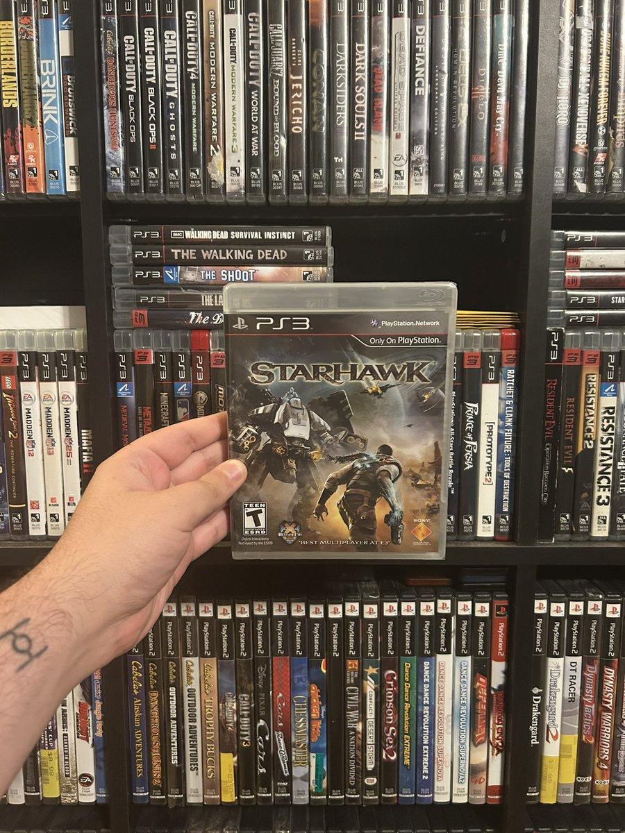 The_retro_pixl's tweet photo. Today in gaming history Starhawk released 14 years ago today in North America.
#Todayingaminghistory #Starhawk #PS3 #videogames #2010s #retro #gamecollector #PSN #throwback https://t.co/3ChOoupkiA