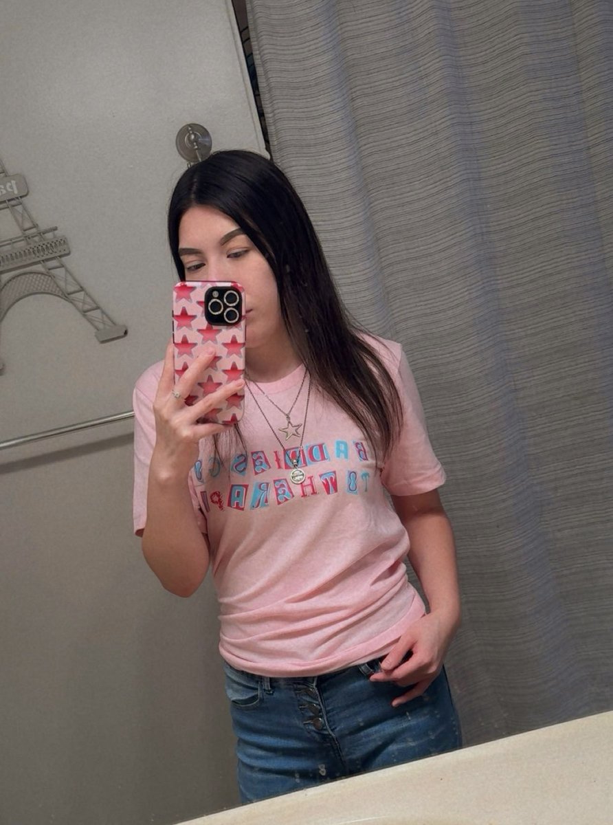 vanessa tweet media