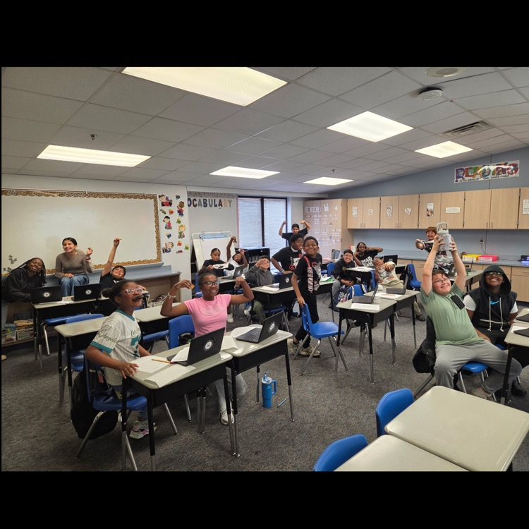 JeterElem's tweet photo. O was for Oreo Day and P was for Pajama Day in Ms. Wilder’s class! 🍪🛏️ https://t.co/576ZkCUnkd