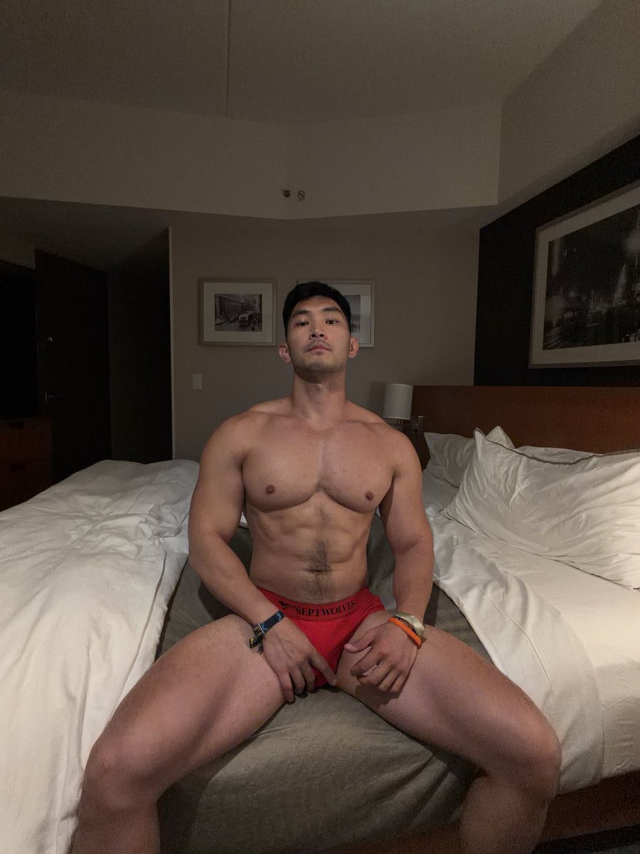 Eric East tweet media