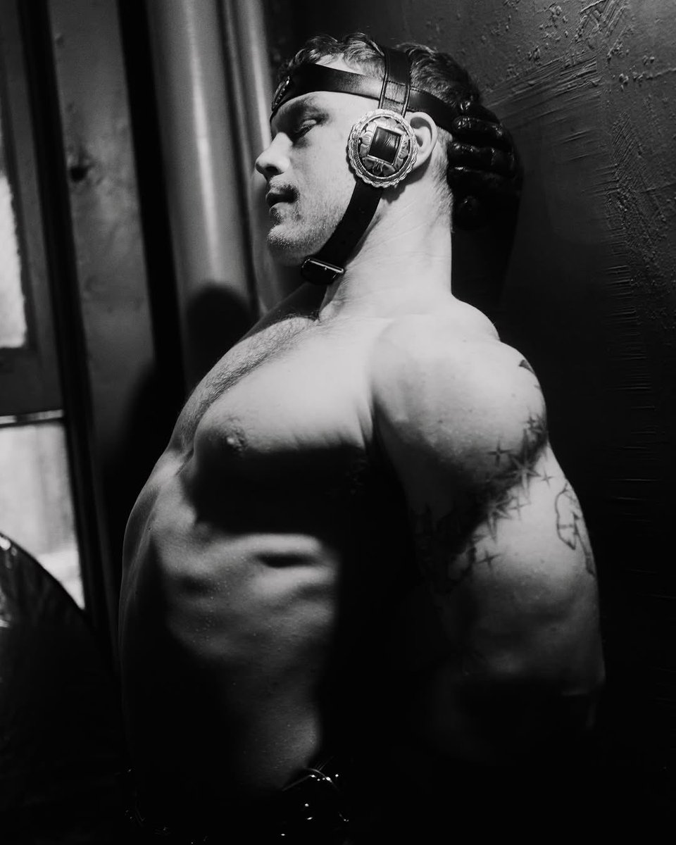 punkseye's tweet photo. angus o’brien for man about town https://t.co/qjMhHnc3VO