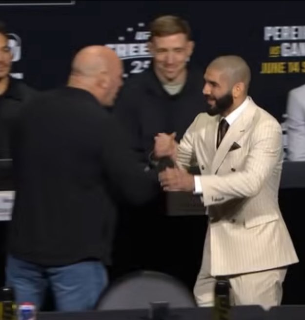 Good to see Dana White and Ariel Helwani finally squash their beef

#UFC #UFCFreedom250 #UFC328
