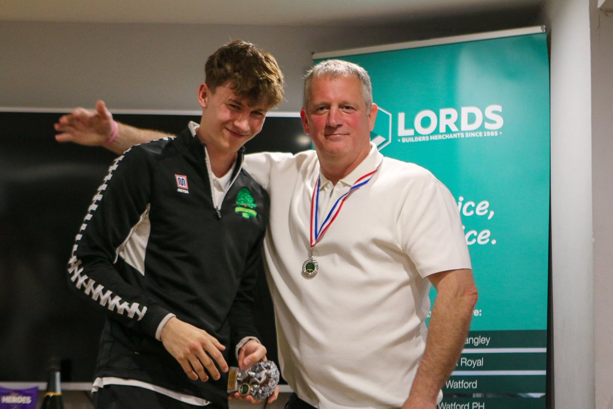 Leverstock Green FC tweet media