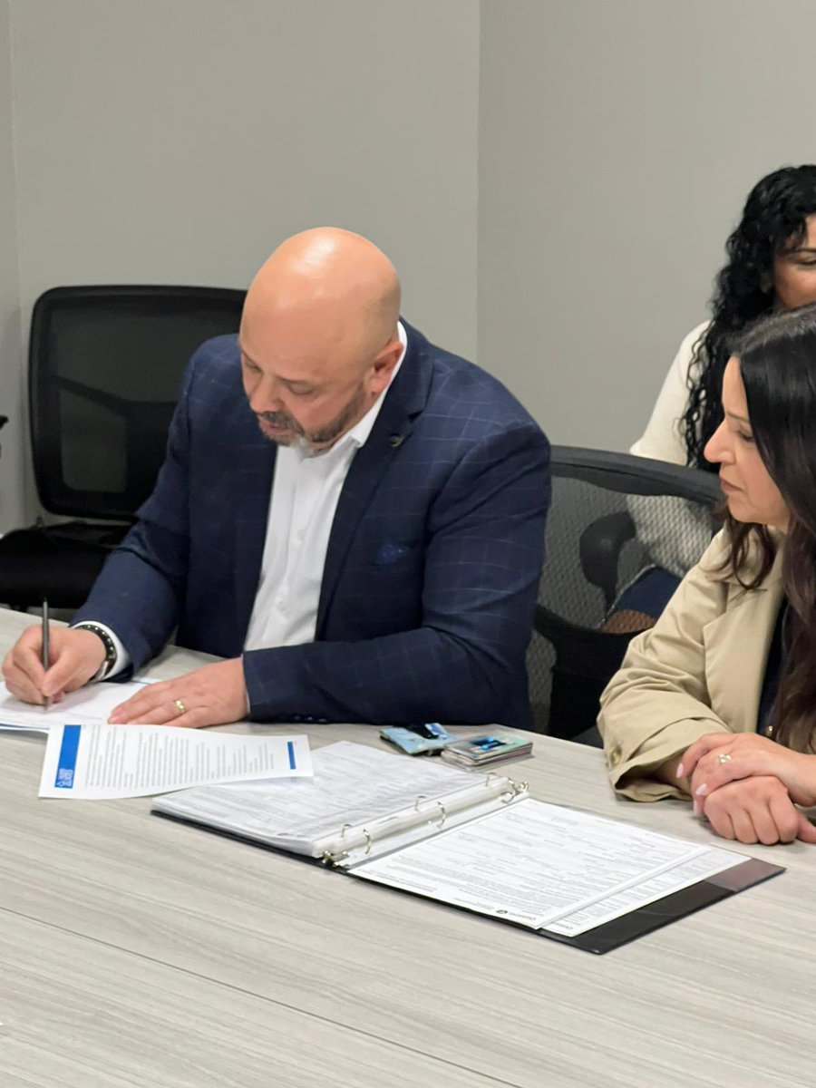 mariorusso_ca's tweet photo. It’s Official! I’m running for Mayor in Caledon. In my heart, I always knew what I wanted to do….now with the encouragement of family and friends, I know what I need to do!!                                                      #OneCaledon #TeamRusso #Russo4Mayor #Mar4Mayor https://t.co/ZHQvHeGI0E