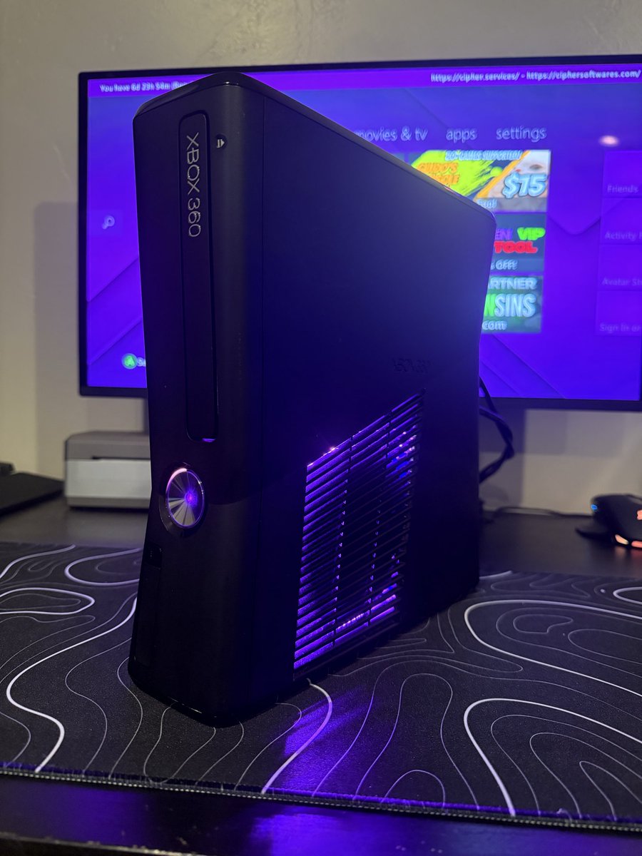BuschConsole's tweet photo. Couple of consoles I have done this week. I’m back from vacation everyone HMU to place an order.

#rgh #jtag #xbox #xbox360 #modding https://t.co/KSAIxpLOns