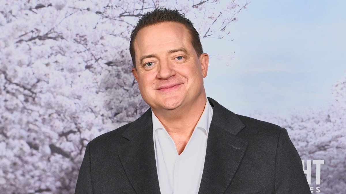 Brendan Fraser said he's doing his best to get in shape as he trains for the long-awaited return of Rick O'Connell in The Mummy 4. bit.ly/4uaSxQz
